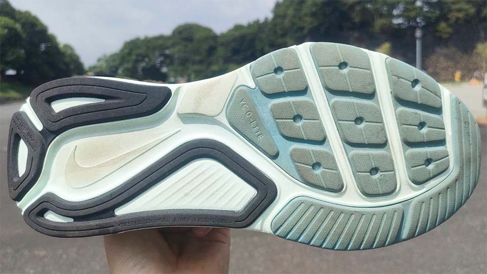 ストラクチャー26 アウトソール