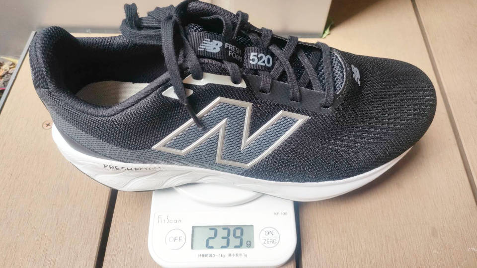 Fresh Foam 520 v9 重量