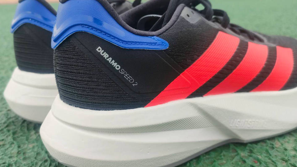 アディゼロデュラモスピード2 モデル名
