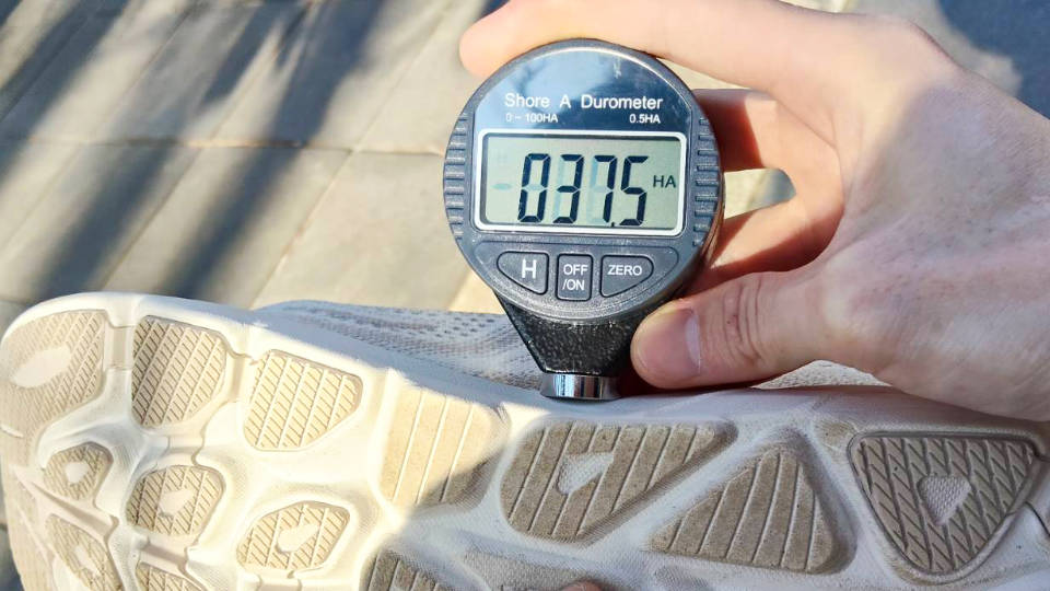 クリフトン10 硬度