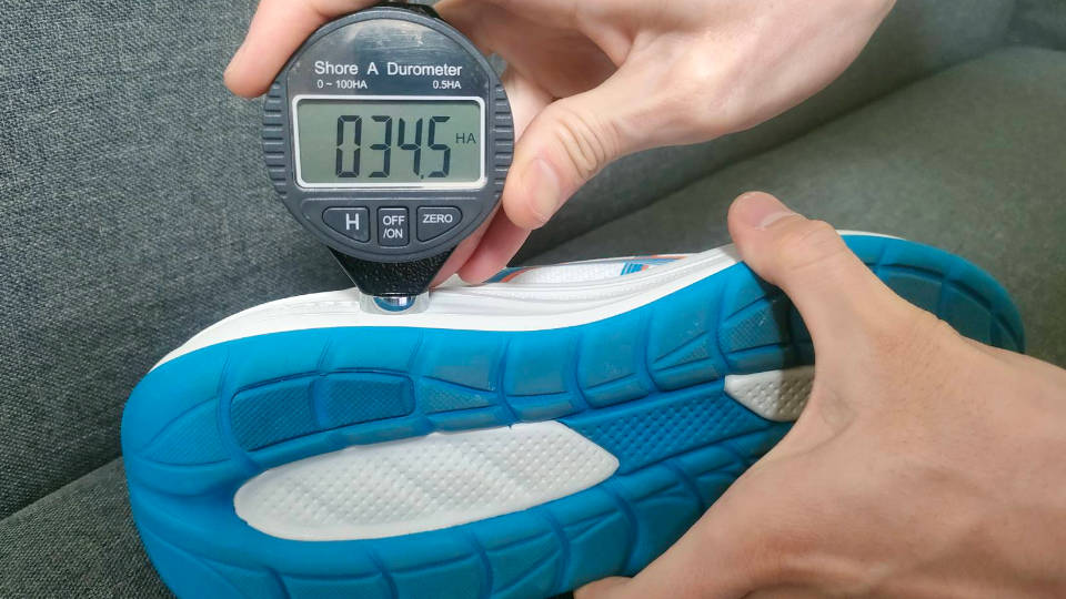 ゲルキュムラス28 硬度