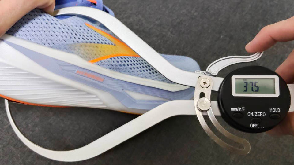 ハイペリオン3 厚さ