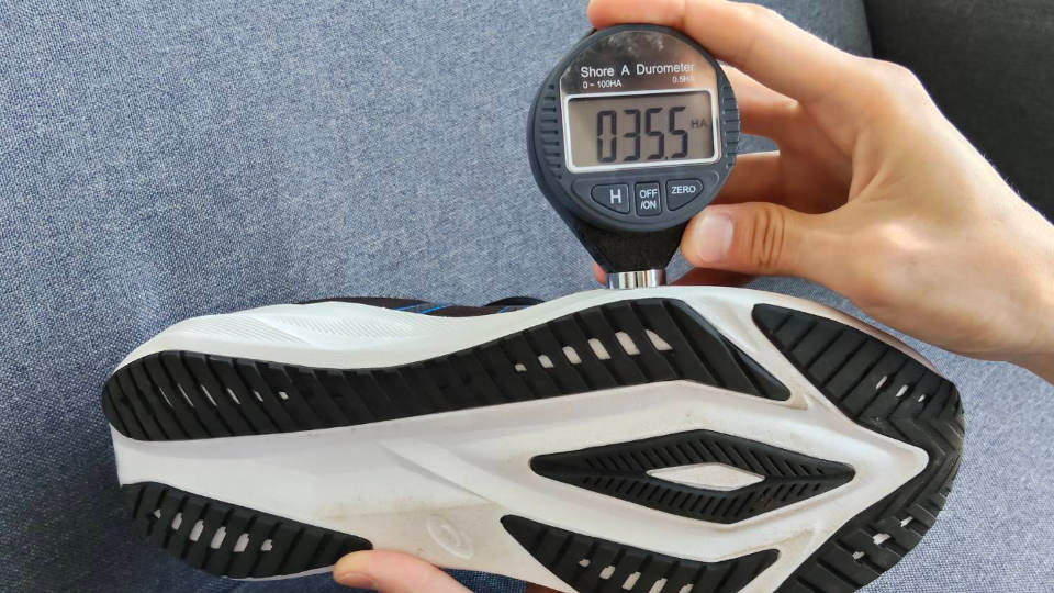 バーサブラスト4 ソール硬度